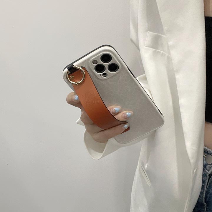 ロエベ アイフォン 13 pro 手首ストラップ付き カバー